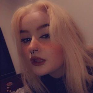 Meet your Posher, Ellie